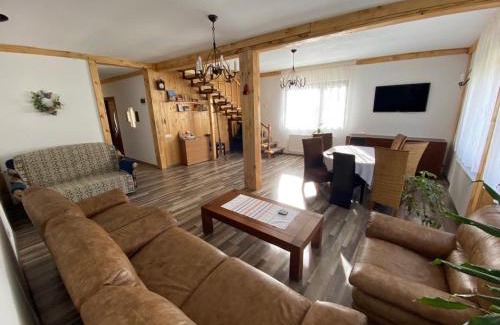 Grinties House | La Mili