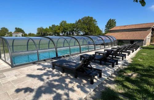 Le Poire-sur-Vie Apartment | La Millière - Piscine & campagne - Céleste