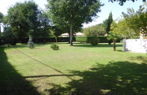 Sainte-Eulalie-en-Born Bed & Breakfast | La Mimona