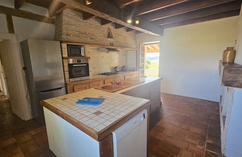 Monflanquin House | La Noisette, a family holiday home for 6 adults 2 children with private pool.