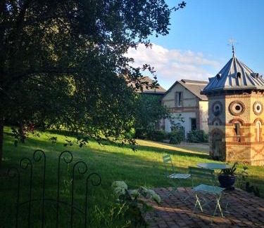 Saint-Sylvestre-de-Cormeilles House | La Normandise