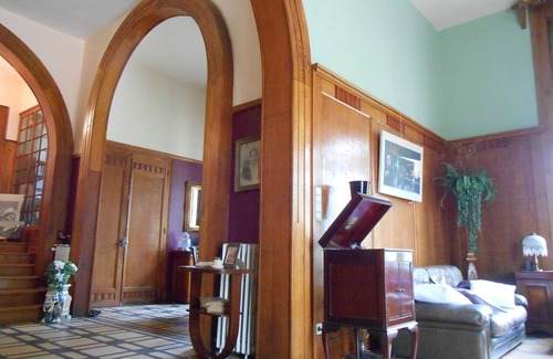 Abrest House | La Passagère
