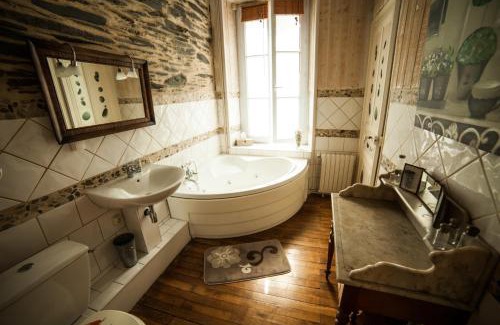 La Fayette-Eble Bed & Breakfast | La Pause Angevine