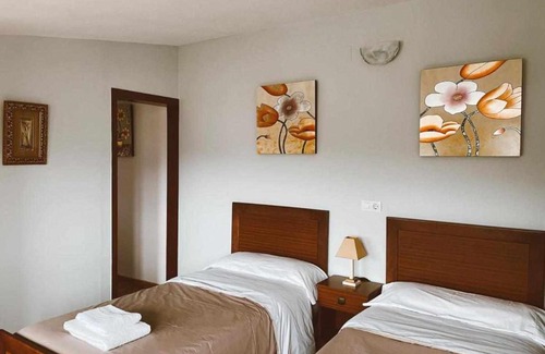 Sarria House | La Pension de Martin