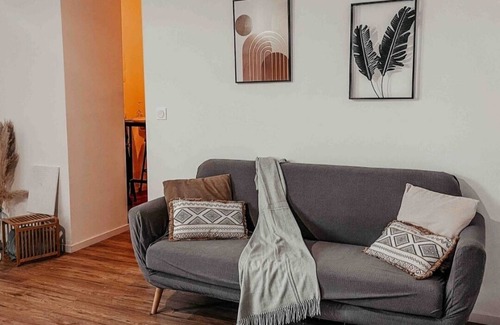 Chatillon-sur-Seine Apartment | La Perle Blanche - Parking Privé
