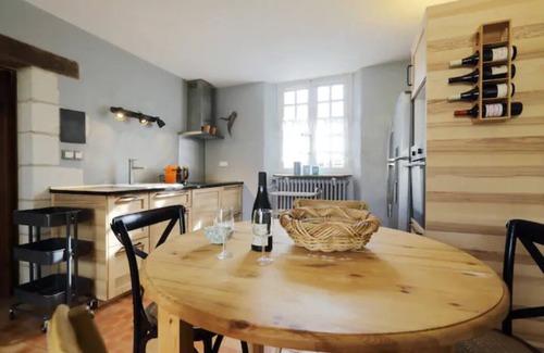Savonnieres Cottage | La Petite Bret guest house