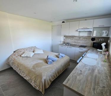 Quesques Apartment | La petite bulle d'Aurel