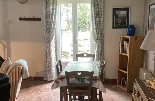 Javron les Chapelles House | La Petite Fleur