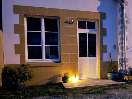 Neuville-aux-Bois Apartment | La petite maison