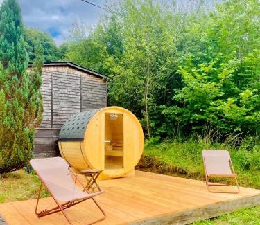 Croze House | La petite Maison du Bonheur & Jacuzzi