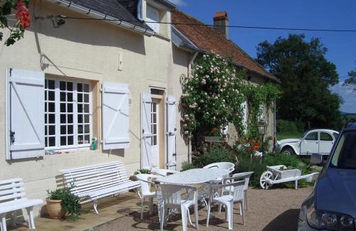 Maux Bed & Breakfast | La petite maison - L'Ouche Charlot