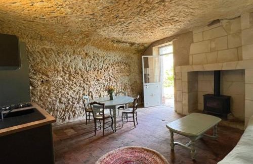 Aubigne-Racan House | La petite Troglo