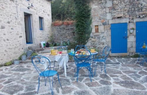 Mauleon Bed & Breakfast | La petite Vallee