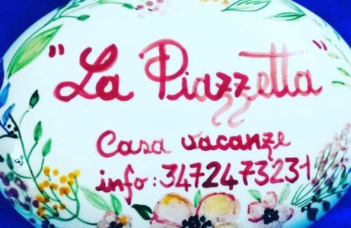Pignola Apartment | La piazzetta