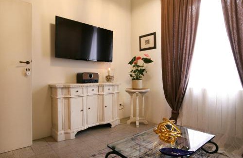 Pietrasanta Apartment | La Piccola Atene Centro Storico Pietrasanta