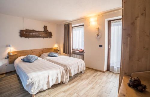 Plan D'introd House | La Pietra Felice