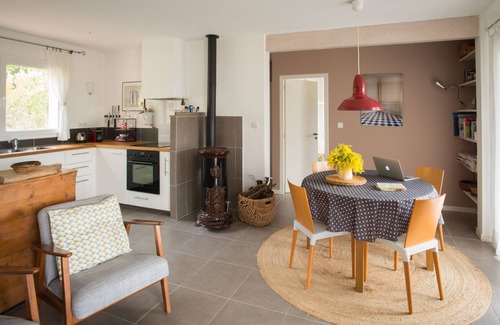 Babeau-Bouldoux House | La Pineda, with lovely views over the vineyards of St Chinian