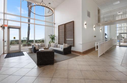 Ono Island Apartment | La Playa 102 By Pkrm