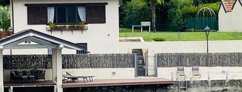 Pettenasco Villa | LA PLAYA Cottage con spiaggia privata