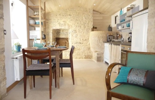 Celles-sur-Belle House | La Ponne, lovely gîte, large garden in Deux-Sèvres!
