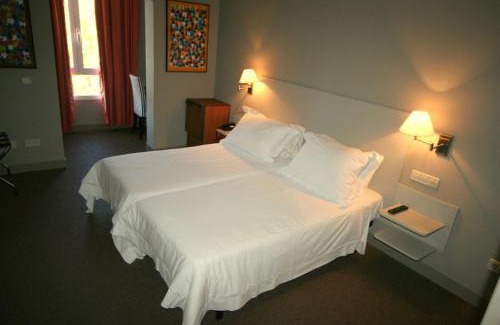 Torrecaballeros Hotel | La Posada del Rancho