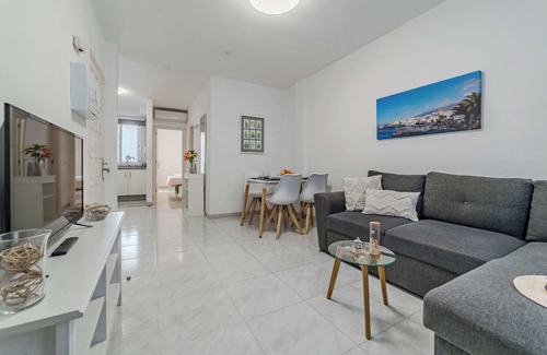 Alcala Apartment | La Punta Courtyard Suite