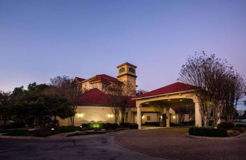 East Oak Hill Hotel | La Quinta by Wyndham Austin Southwest
