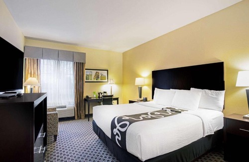 Lexington Hotel | La Quinta by Wyndham Lexington South/Hamburg