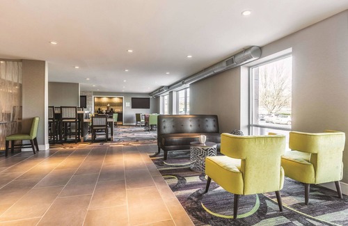 Lindridge-Martin Manor Hotel | La Quinta Inn & Suites by Wyndham Atlanta Midtown - Buckhead