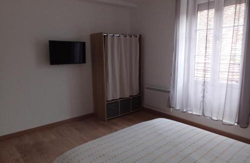 Montbard Apartment | La Résidence du Canal de Bourgogne