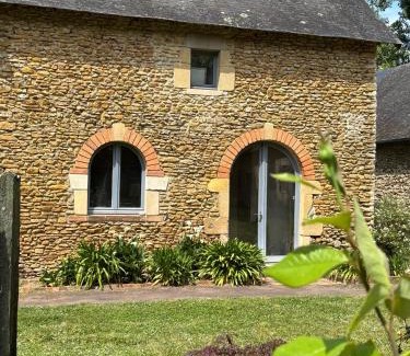 Notre-Dame-du-Pe Bed & Breakfast | La Reboursière