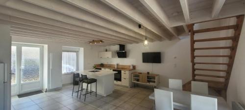 Saint-Pierre-de-Plesguen House | La Ricolais