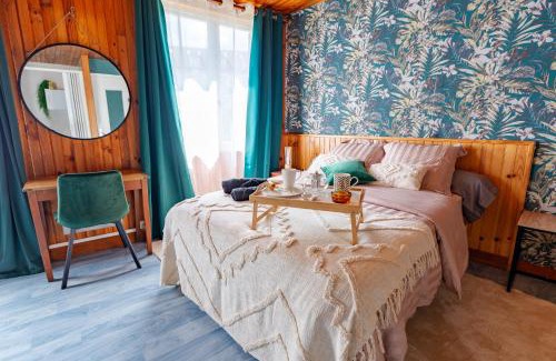 Bourbonne-les-Bains Apartment | La Rosée - Studio Cosy à 50m des Thermes - Vue jardin, Wifi, Smart TV