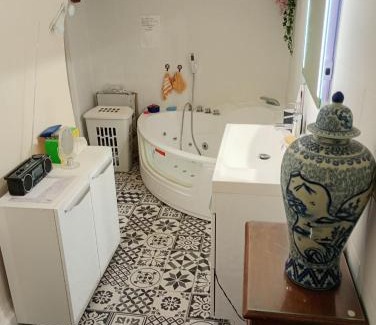 Volonne Bed & Breakfast | La ruelle