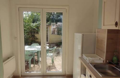 Saint-Quentin House | La Saint Quentinoise (with courtyard)