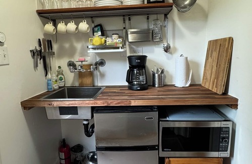 La Selva Beach House | La Selva Beach Guest Suite, Pet Friendly