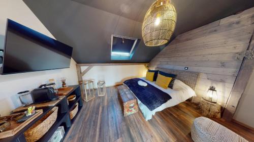Buhl-Lorraine Bed & Breakfast | La suite Mélusine - SPA du Souffle du Saule
