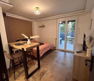 Haussonville-Blandan-Mon Desert-Saurupt Apartment | La suite secrète et son spa abrité