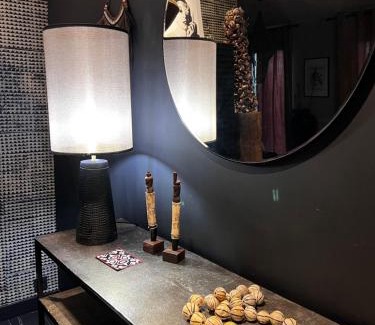 Salon-de-Provence Apartment | La Suite TAMAN au centre de Salon