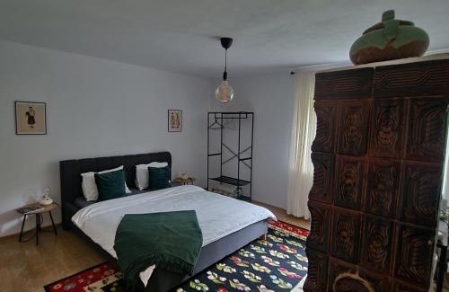 Sugag Apartment | La Tanti Coman