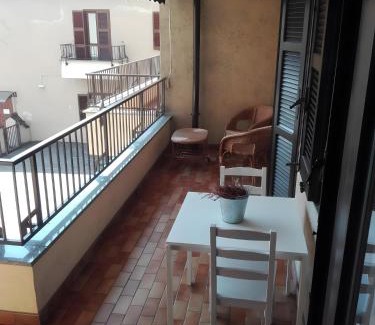 Olginate Apartment | La Terrazza Di Basilio - Vista Lago