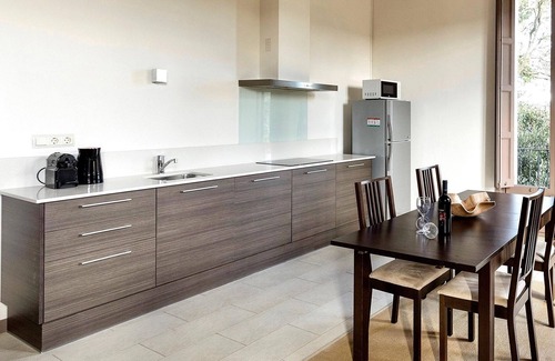 La Torre de Claramunt Apartment | La Torre Apartment with 3 balconies