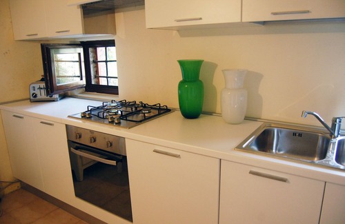 Valeggio sul Mincio House | La Torretta: near Peschiera del Garda, surrounded by greenery, quiet
