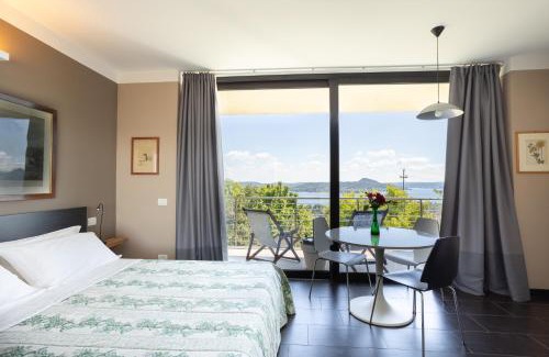 Lesa Bed & Breakfast | La TORRETTA Studios & Suite