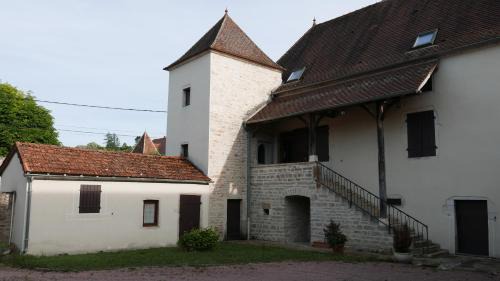 Bresse-sur-Grosne Bed & Breakfast | La Tour Carrée