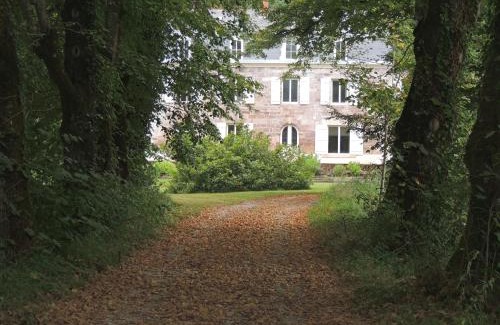 Brignac-la-Plaine Apartment | La Tour du Chambon