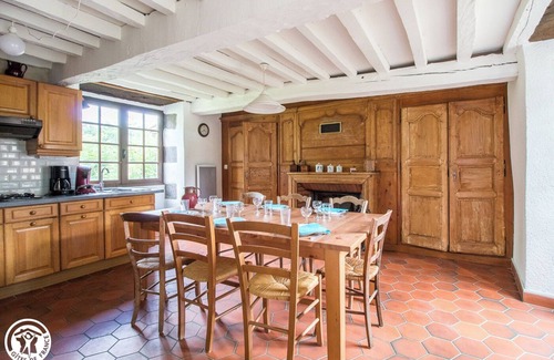 Thiers House | La Tour - THIERS - Gîte
