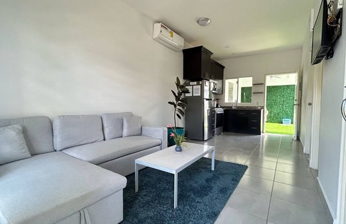 Lago de Apoyo House | La tranquilidad te espera · Casa Violeta con piscina privada