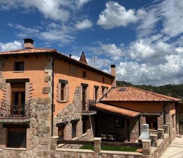 Cabezon de la Sierra House | La Traviesa de la Demanda