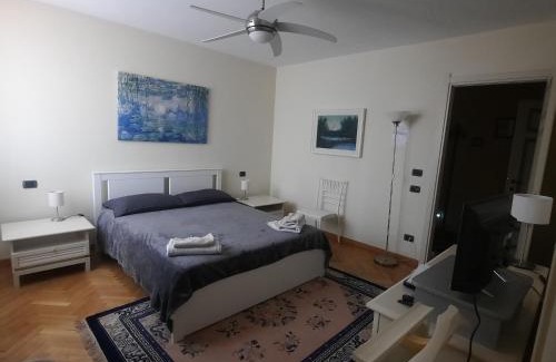 Hyeres Bed & Breakfast | La Trunera Guest House